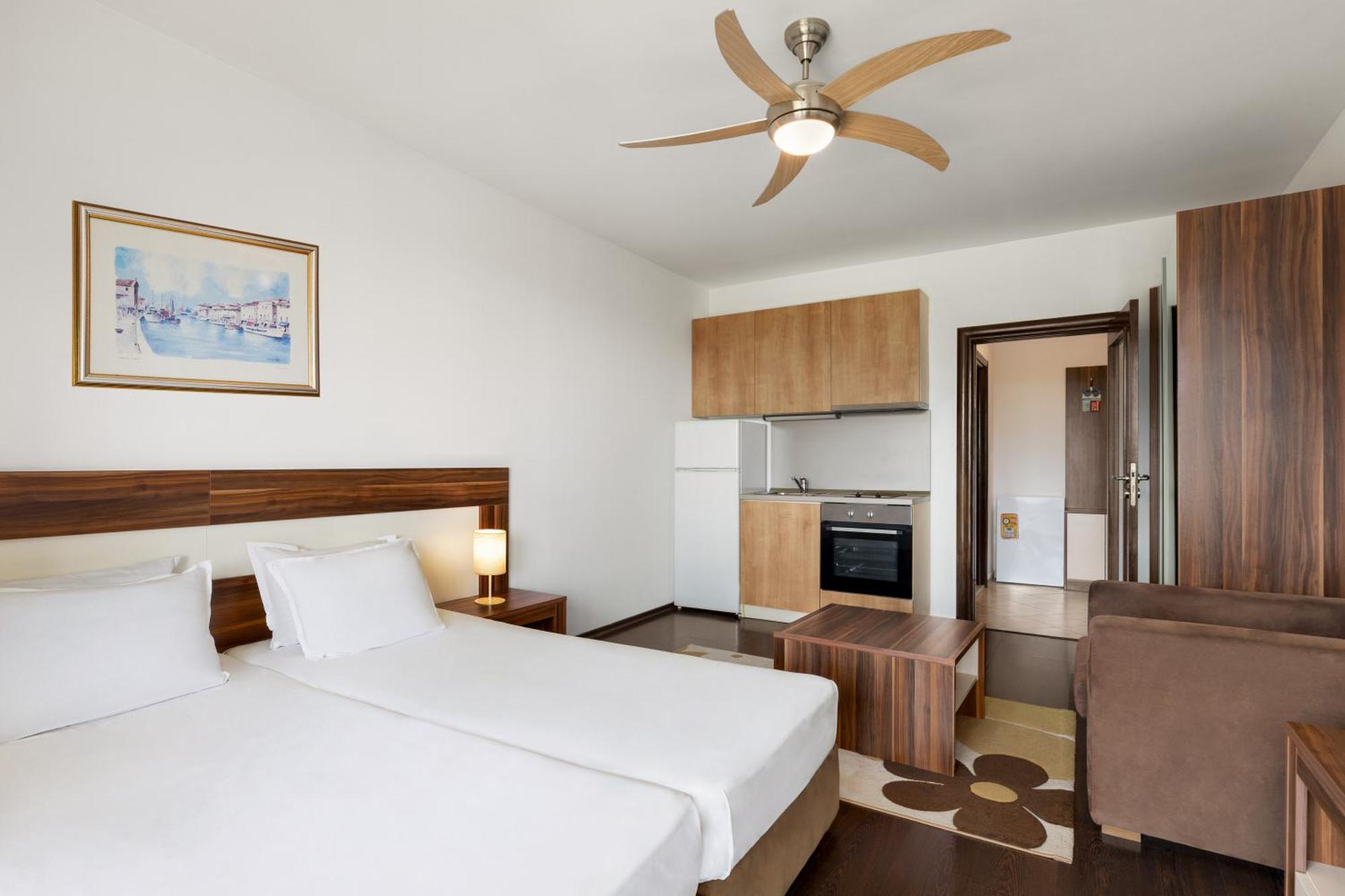 The Balkan Jewel Resort, Trademark Collection By Wyndham 라즐로그 외부 사진